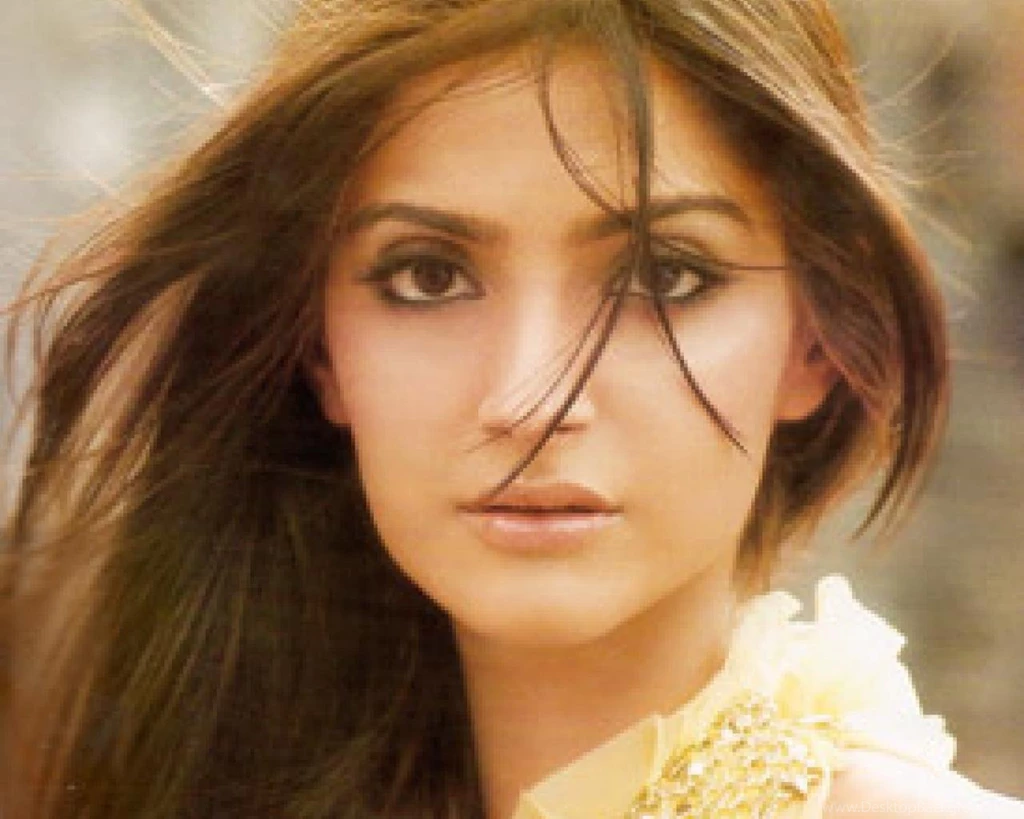 Sonam Kapoor Hot Photos