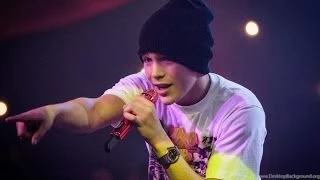 Music Wallpapers: Austin Mahone On Stage Wallpapers
