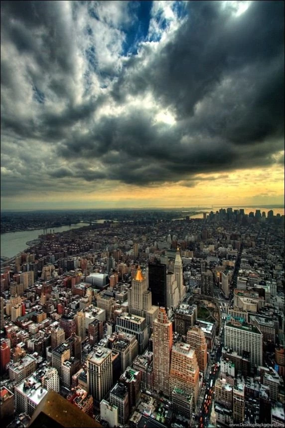 Top 10 Retina Wallpapers For iPhone 5 ~ Facebook Jokers !