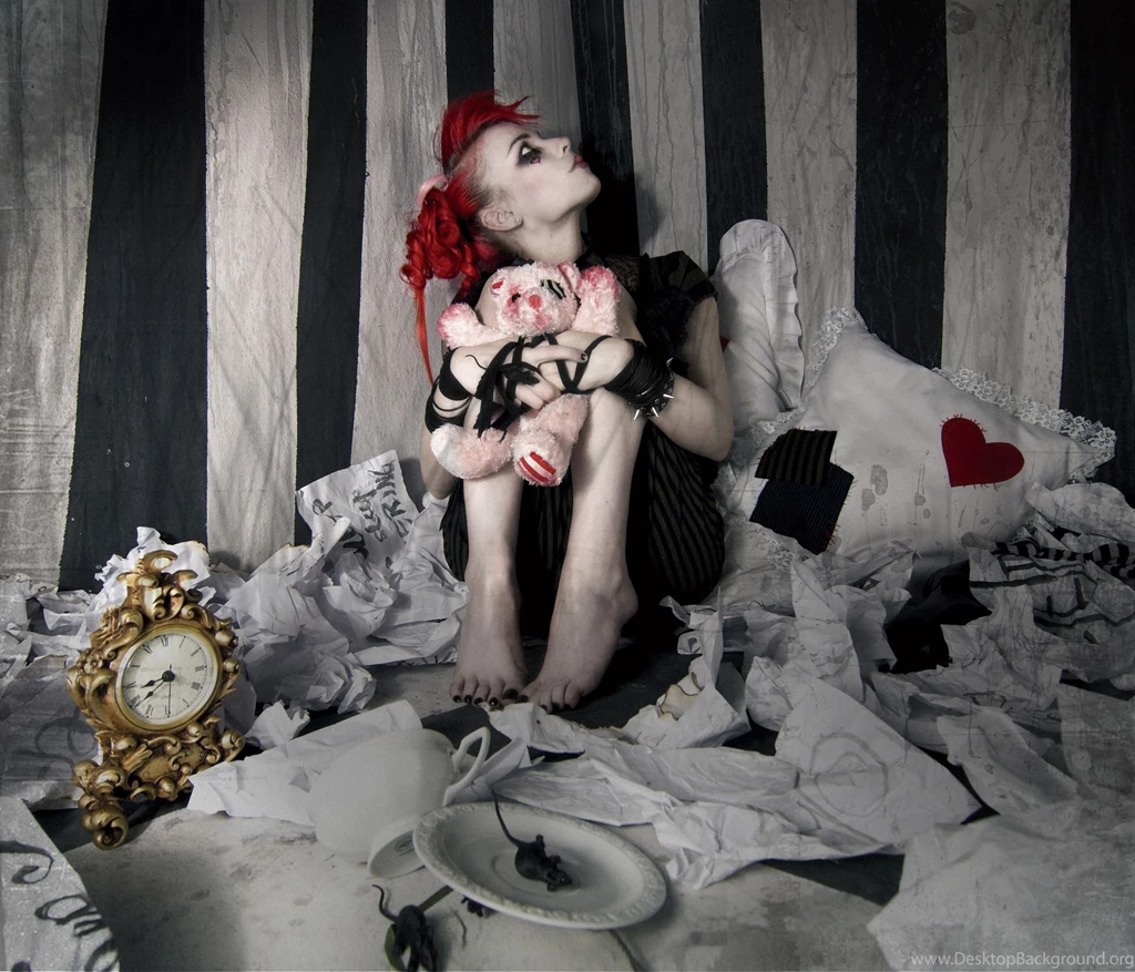 Emilie Autumn's Feet << WikiFeet