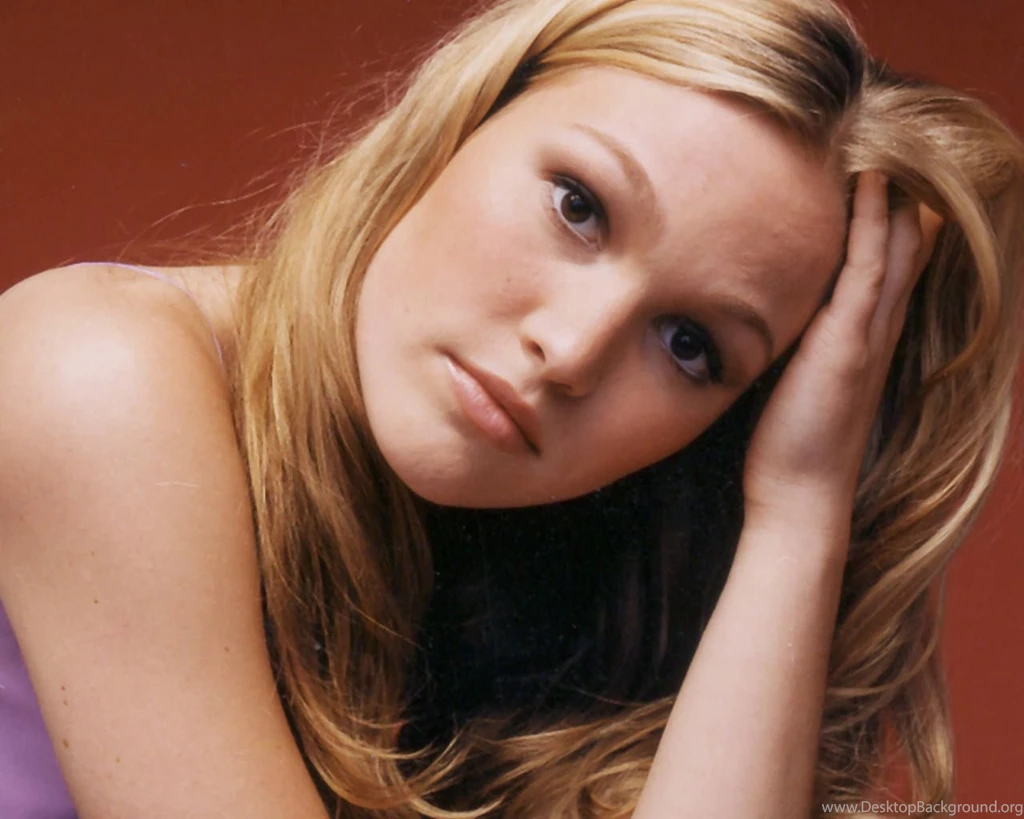 Julia Stiles   Julia Stiles Wallpapers (199796)   Fanpop