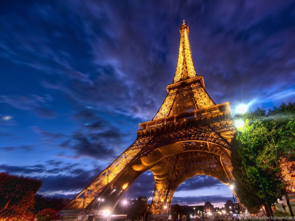 Deep In Paris, Eiffel Tower Widescreen Wallpapers