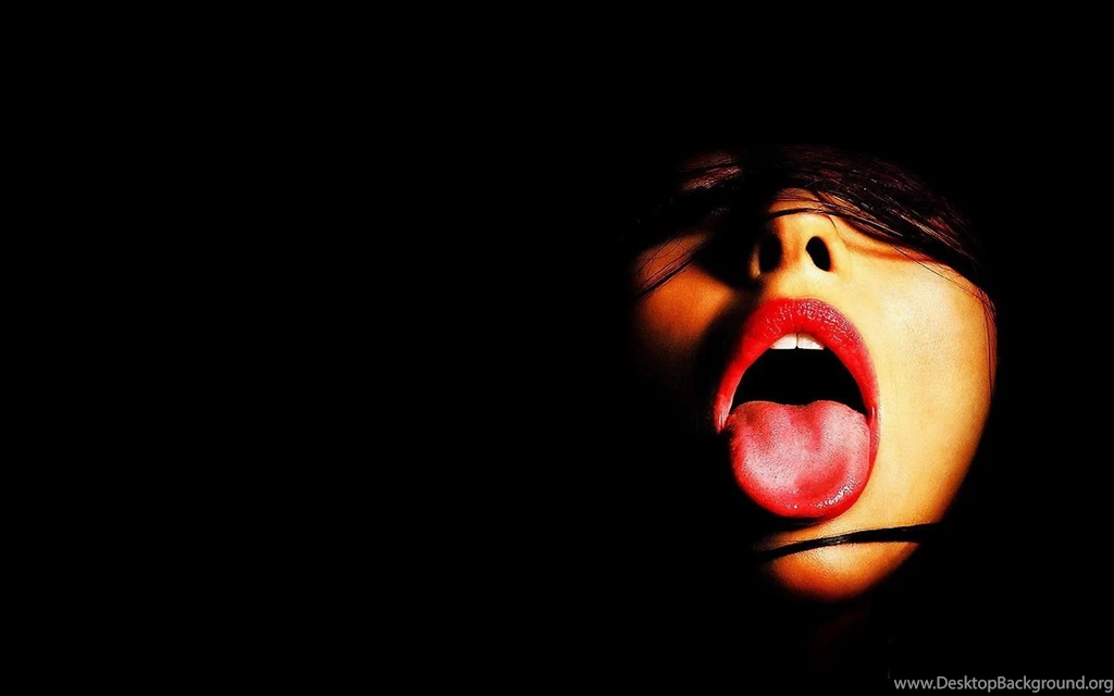 Download Women Black Wallpapers 1680x1050