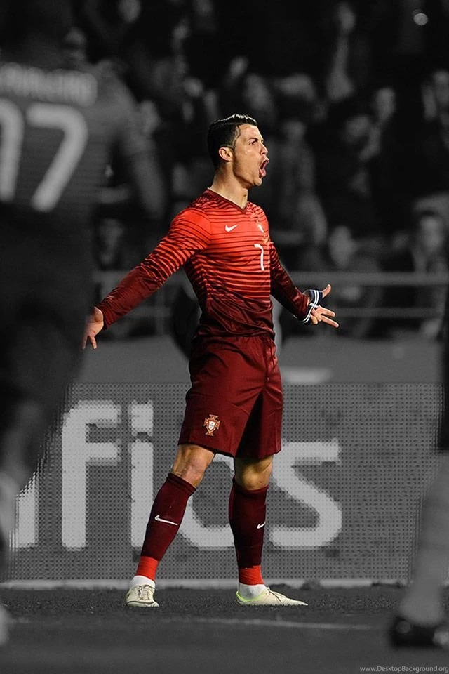 Freeios7.com Apple Wallpapers Ronaldo The Seven Iphone4 Photo ...