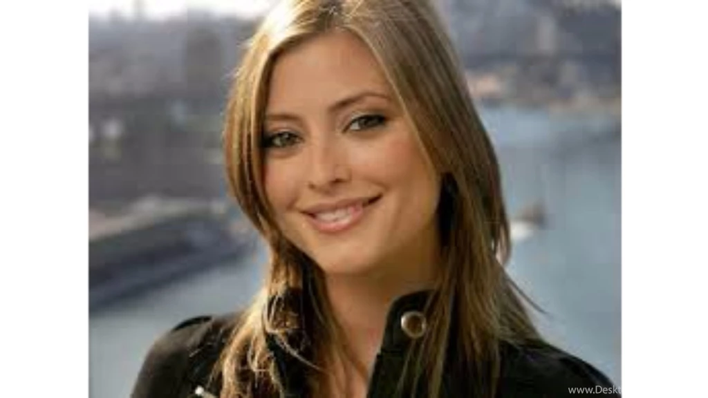 Gorgeous 2016 Holly Valance 4K Wallpapers