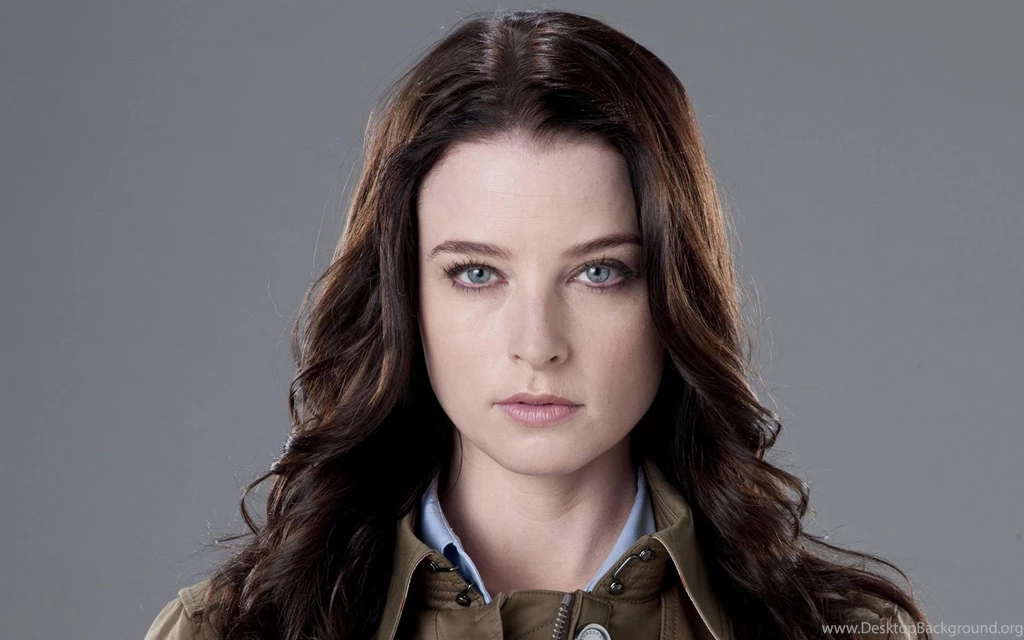 Rachel Nichols Continuum Wallpapers