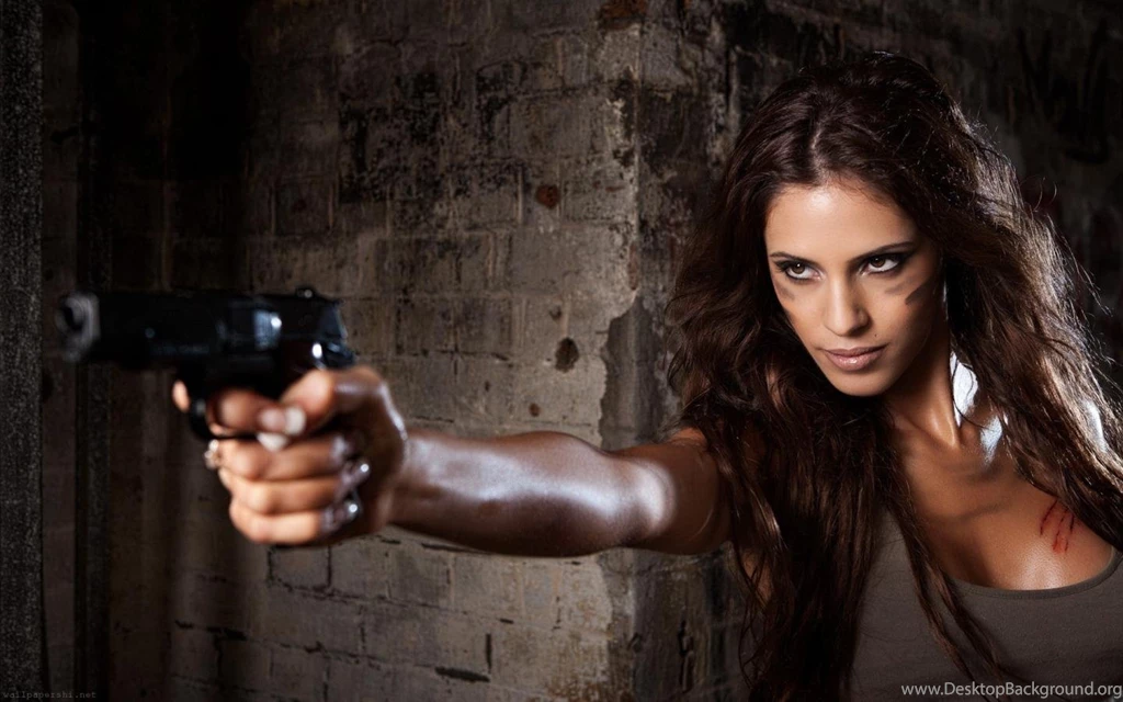 Gallery For Girls With Guns Wallpapers