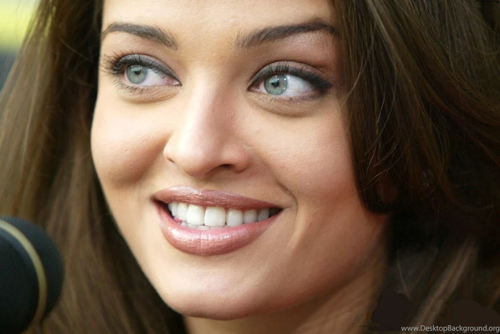 Hd Wallpapers Free: Aishwarya Rai With Aaradhya High Resolution Hd ...