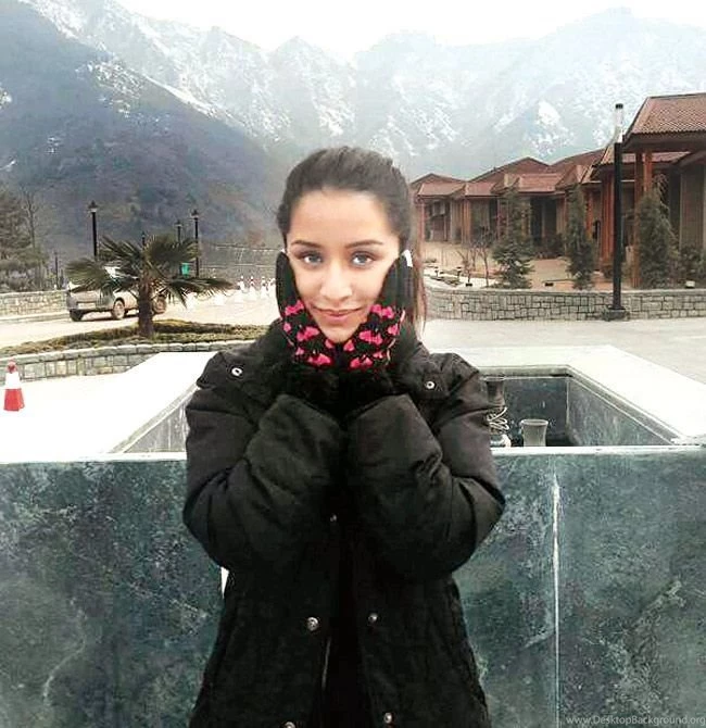 Download Shraddha Kapoor On The Sets Of 'Haider' In Kashmir ...