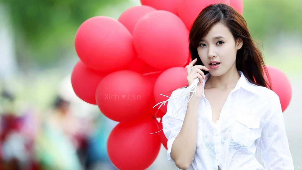 Girl With Red Balloon And White Dress HD Prodigious Wallpapers Free ...