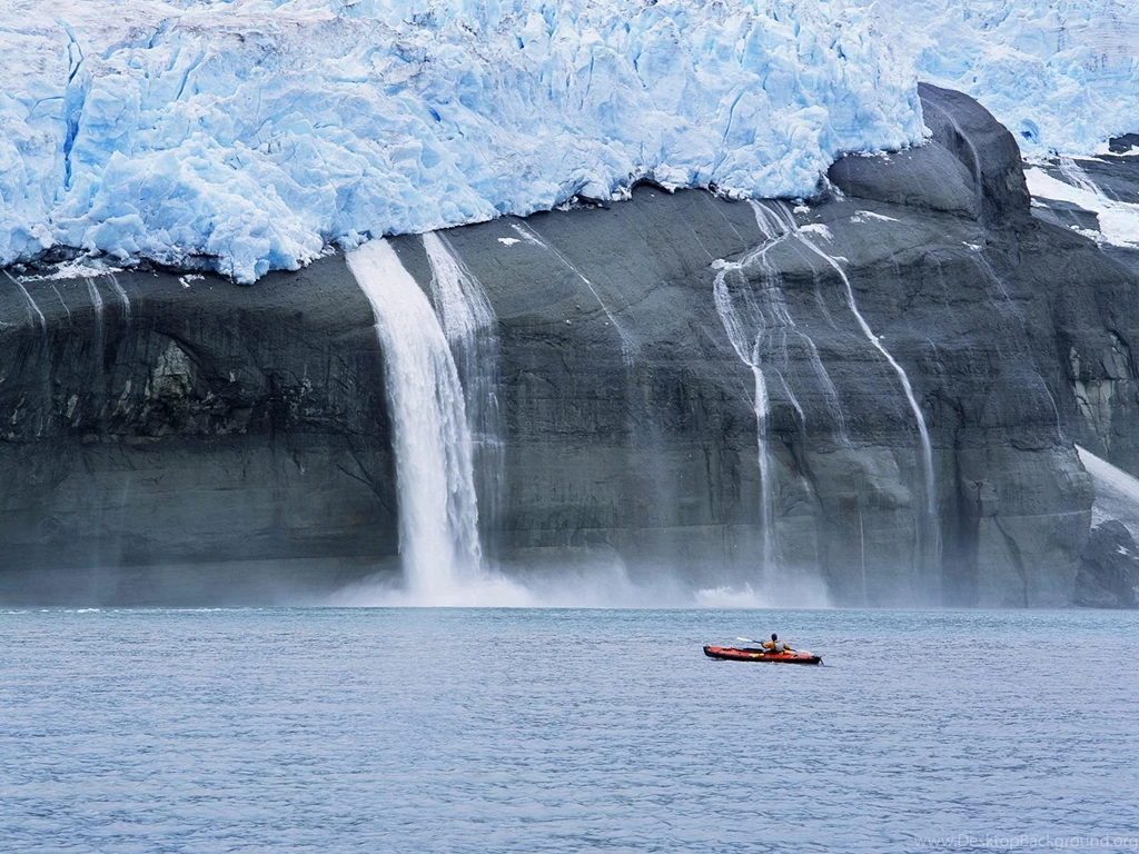 Sport: Kayaker And Hanging Glaciers, Icy Bay, Alaska, Picture Nr ...