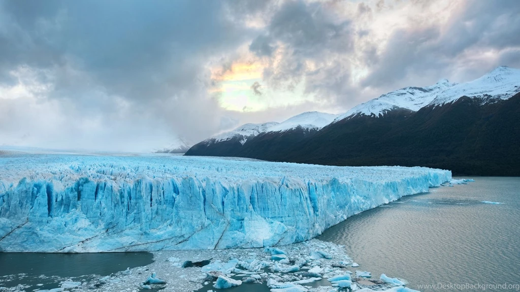 Deep Into The Patagonia Glacier Widescreen Wallpapers