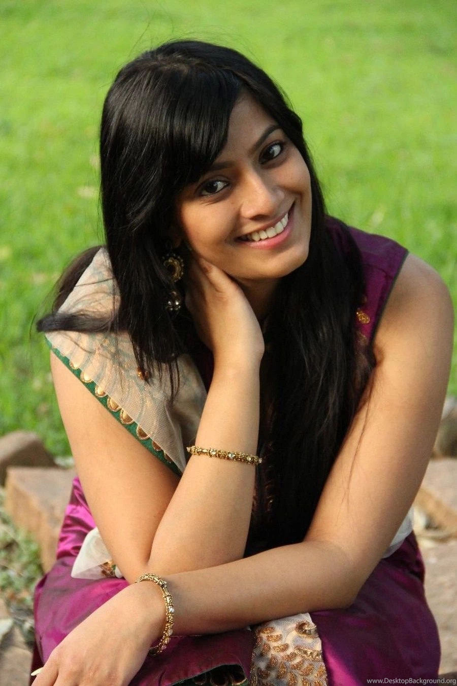 Varalaxmi sarathkumar tamil film actress photos 4 Indian Actress ...