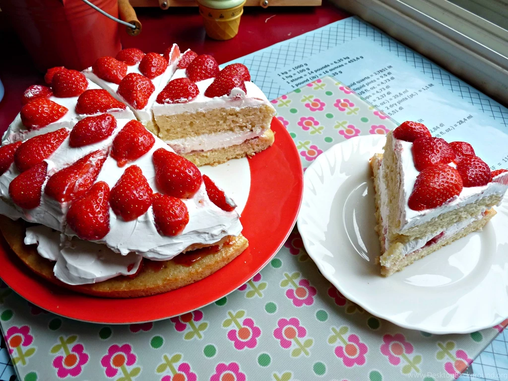 Strawberry Cake Wallpapers 16 Cakes Wallpapers