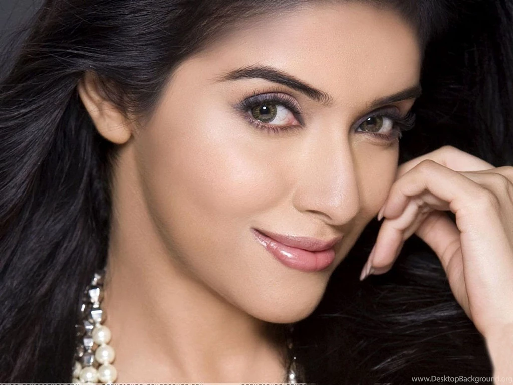 Asin Thottumkal wallpaper hd.jpg
