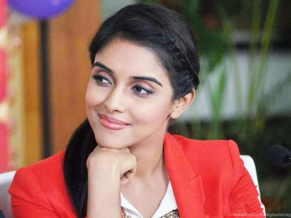 Asin Engaged With Micromax Owner Rahul Sharma