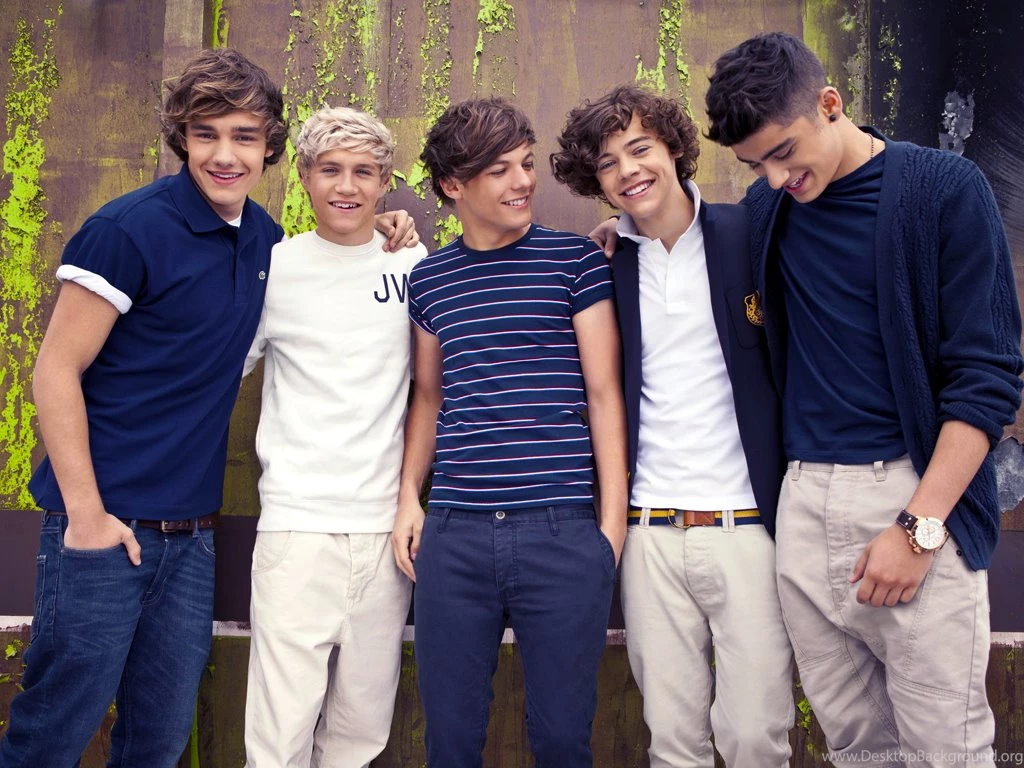 One Direction Wallpaper HD Dekstop 2014.png