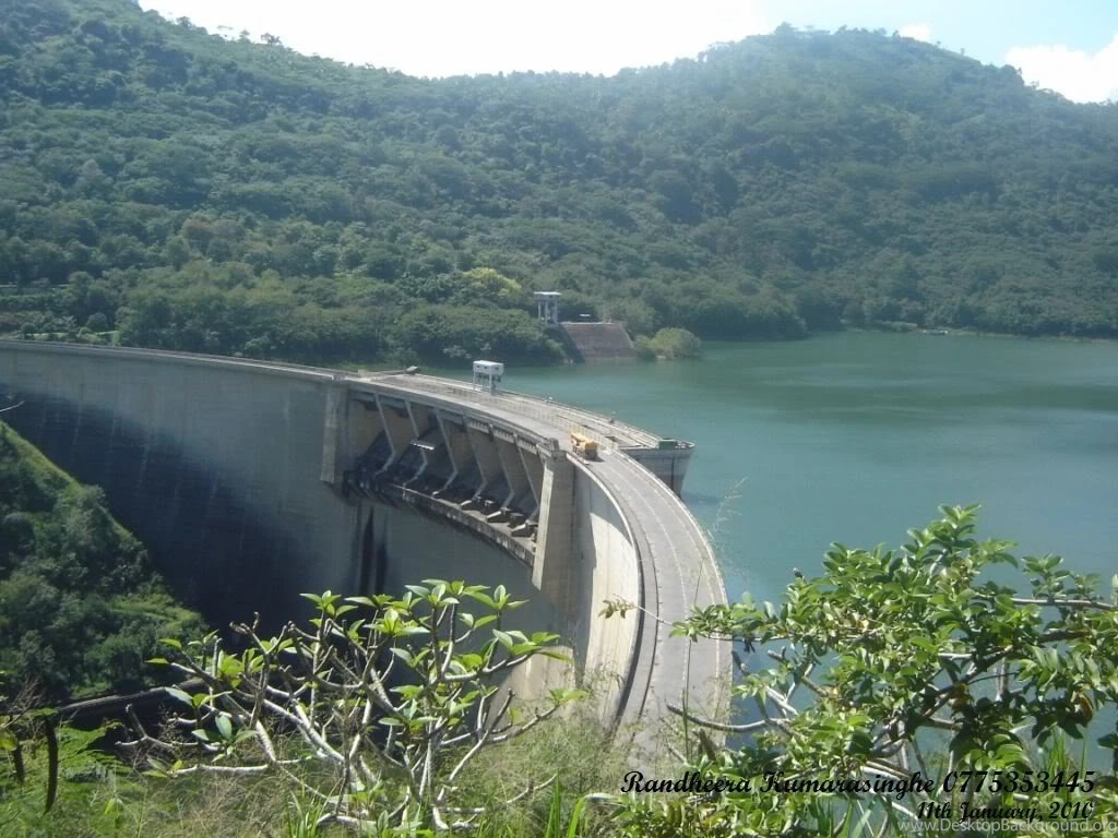 Victoria dam srilanka2.jpg