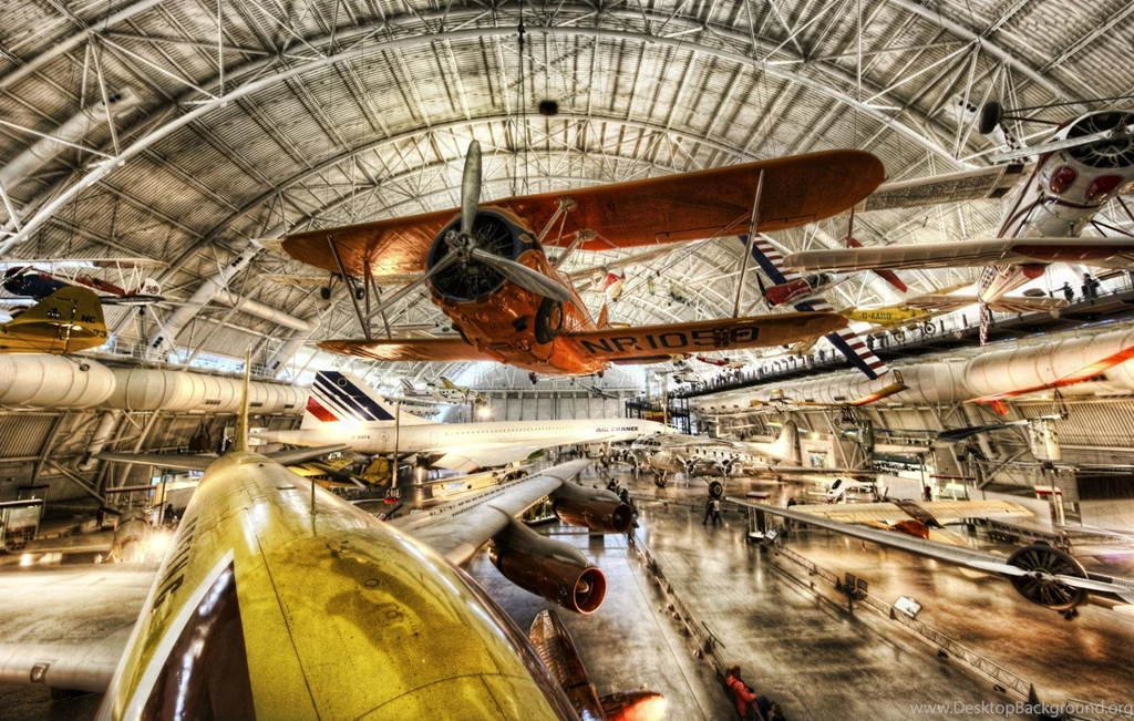 BEAUTIFUL AIRPLANE MUSEUM HDR WALLPAPER   (