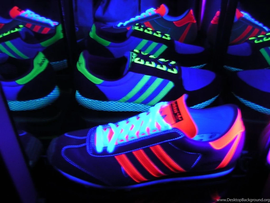 Blacklight Graphics And Comments