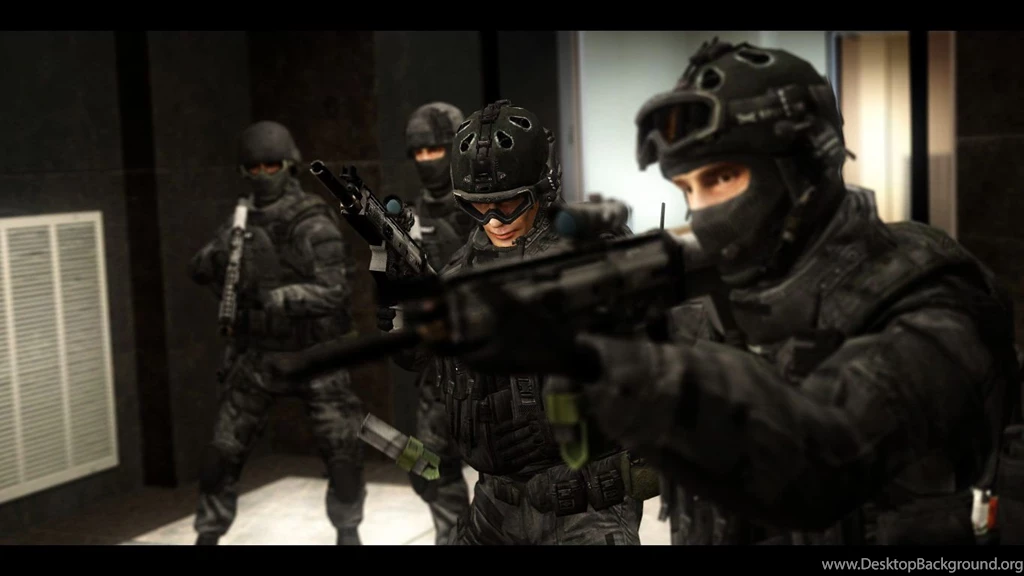 SWAT Team Moving Out By Taggart25 On DeviantArt