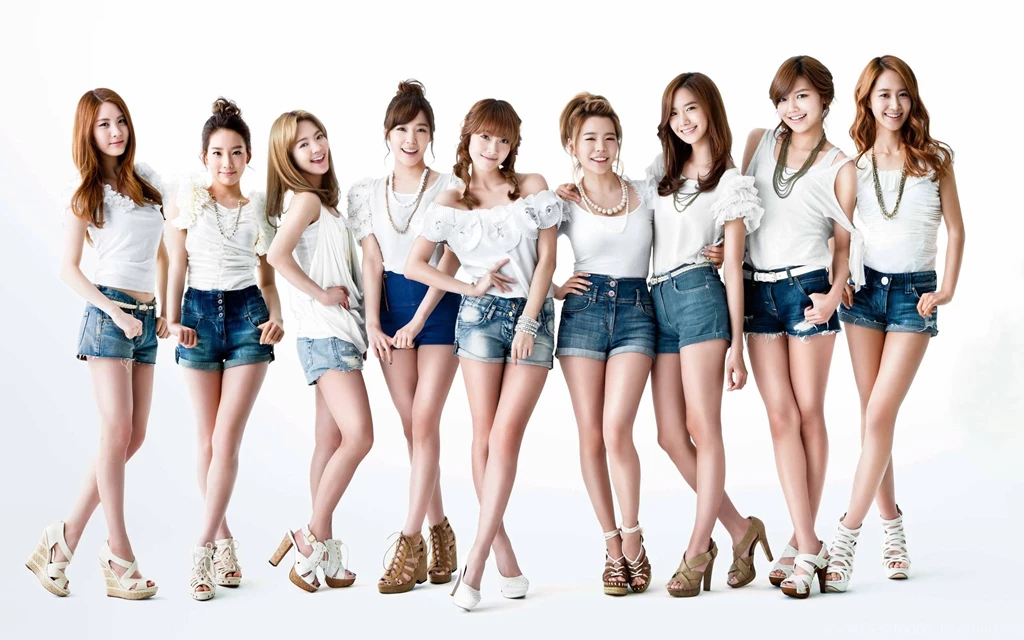 SNSD, Girls Generation, Musicians, Singer, Kwon Yuri, Sooyoung ...