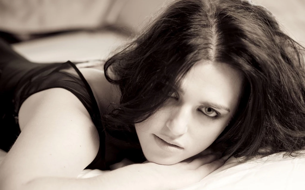 Katie McGrath Wallpapers