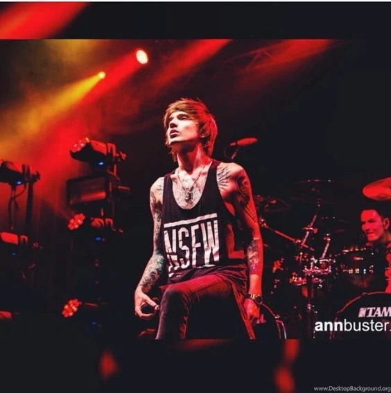 Denis Stoff Asking Alexandria