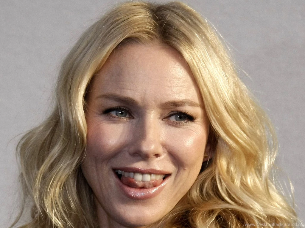 Naomi Watts Wallpaper Cute Smile.jpg