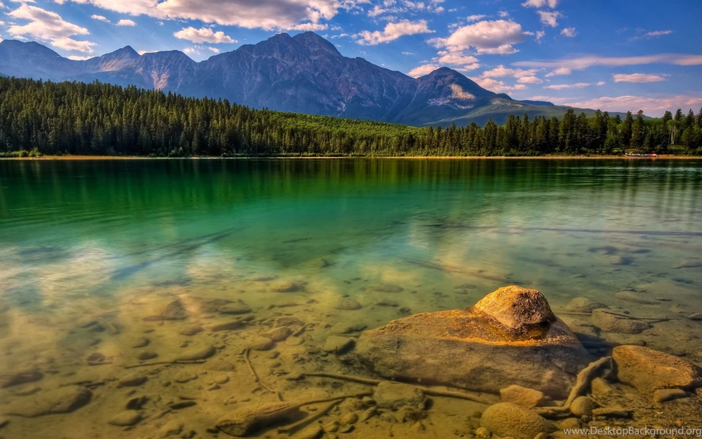 20 Beautiful Nature And Scenery Desktop Backgrounds