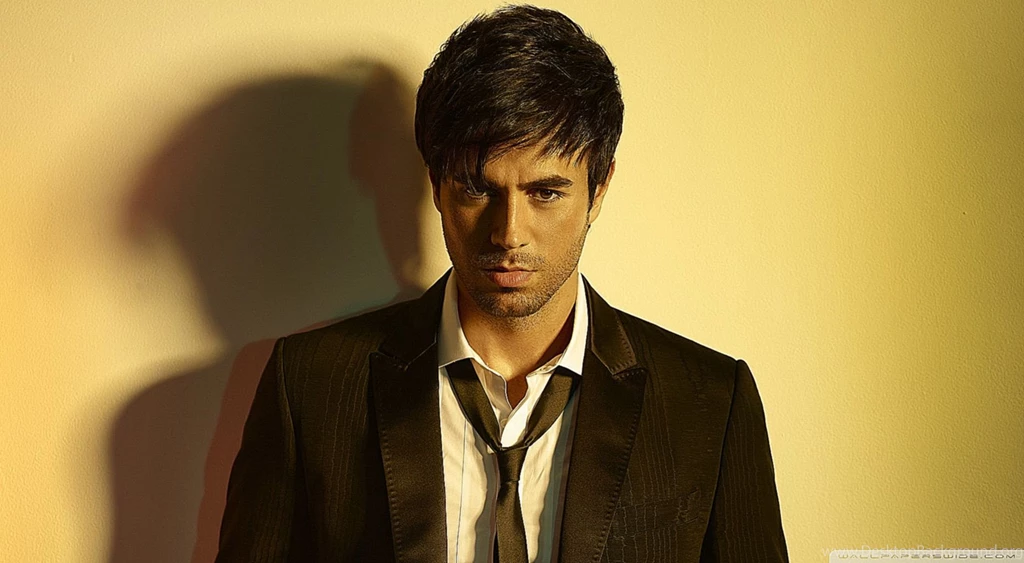 Enrique_iglesias_mobile_wallpaper_1.jpg