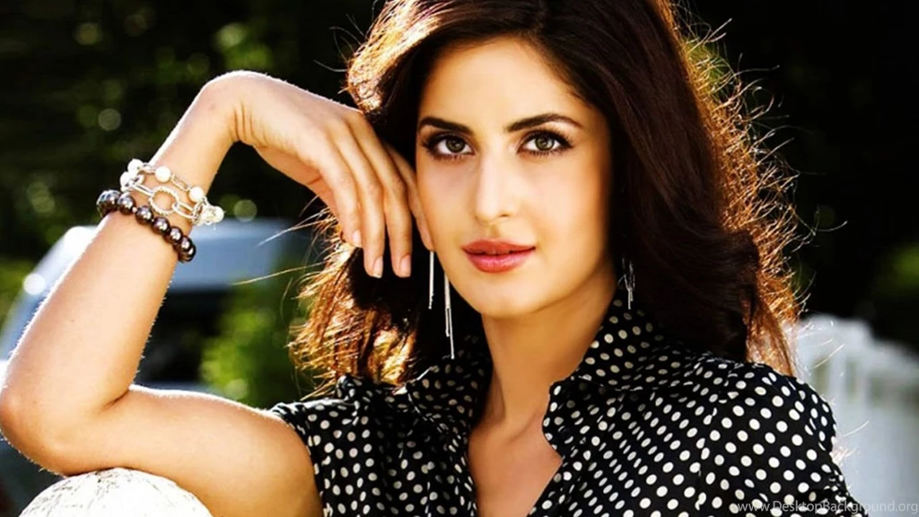 Cute Images Of Katrina Kaif   Wallpapers HD Wide