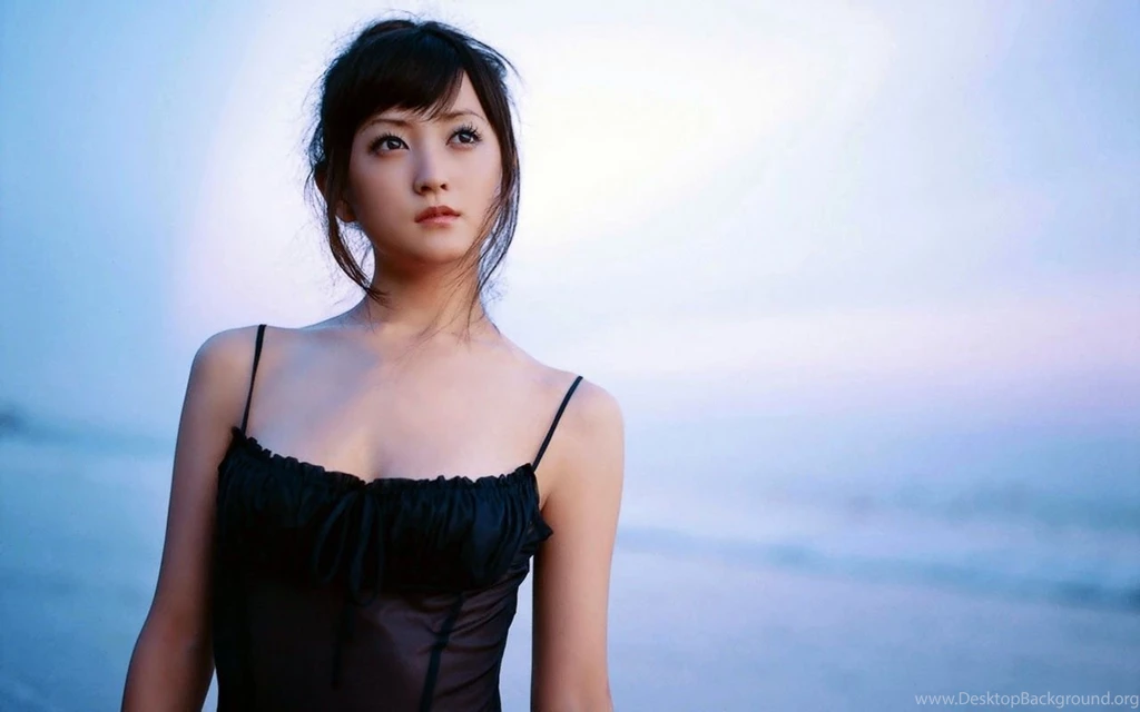 Hot Japanese Actress Komatsu Ayaka High Resolution Wallpapers And ...