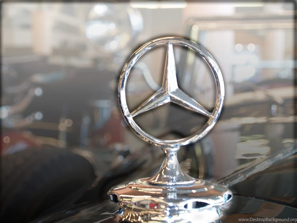 Classic Mercedes Sign Wallpapers