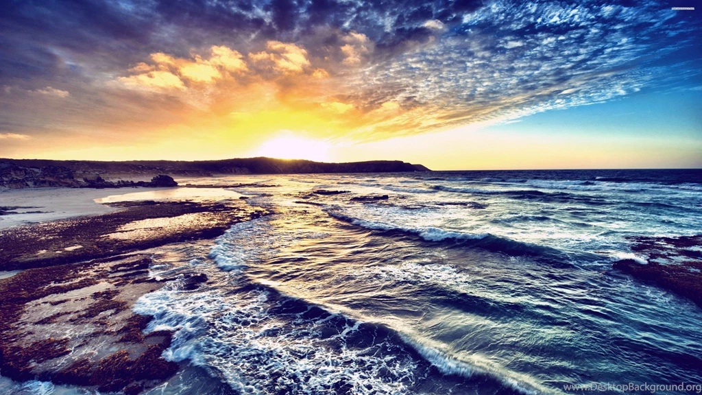 Sunrise Over The Sea Wallpapers