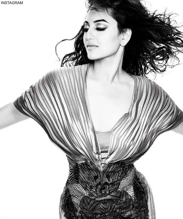 10 Hot Photos Of Sonakshi Sinha That You Cannot Miss At Any Cost ...
