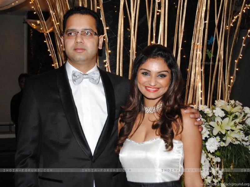 Clairelouise's Blog: Wanted Steve Madden Debonair In Turquoise ...