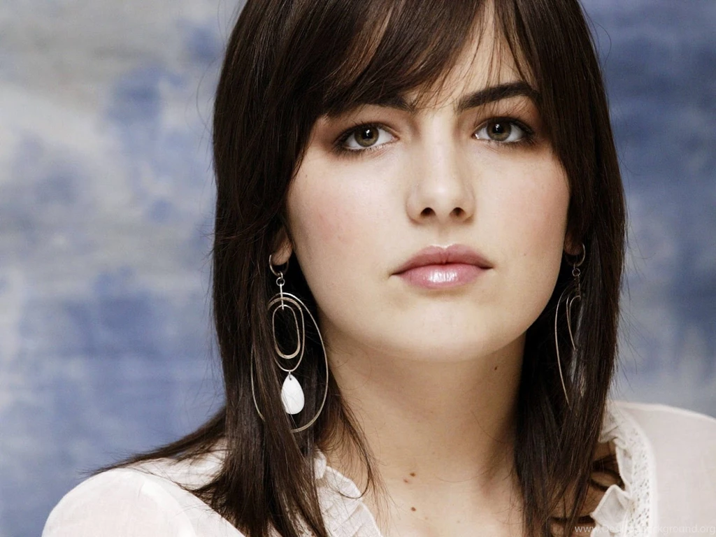 Camilla Belle Cute Wallpapers