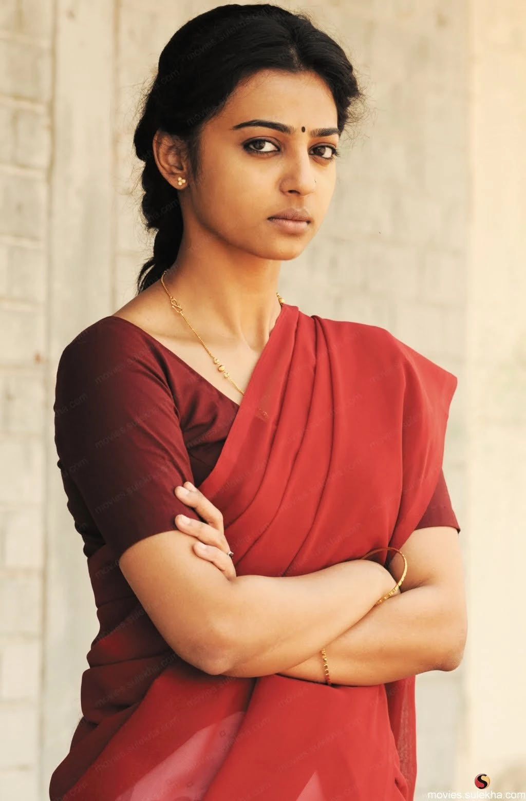 HD Wallpapers: Radhika Apte Wallpapers