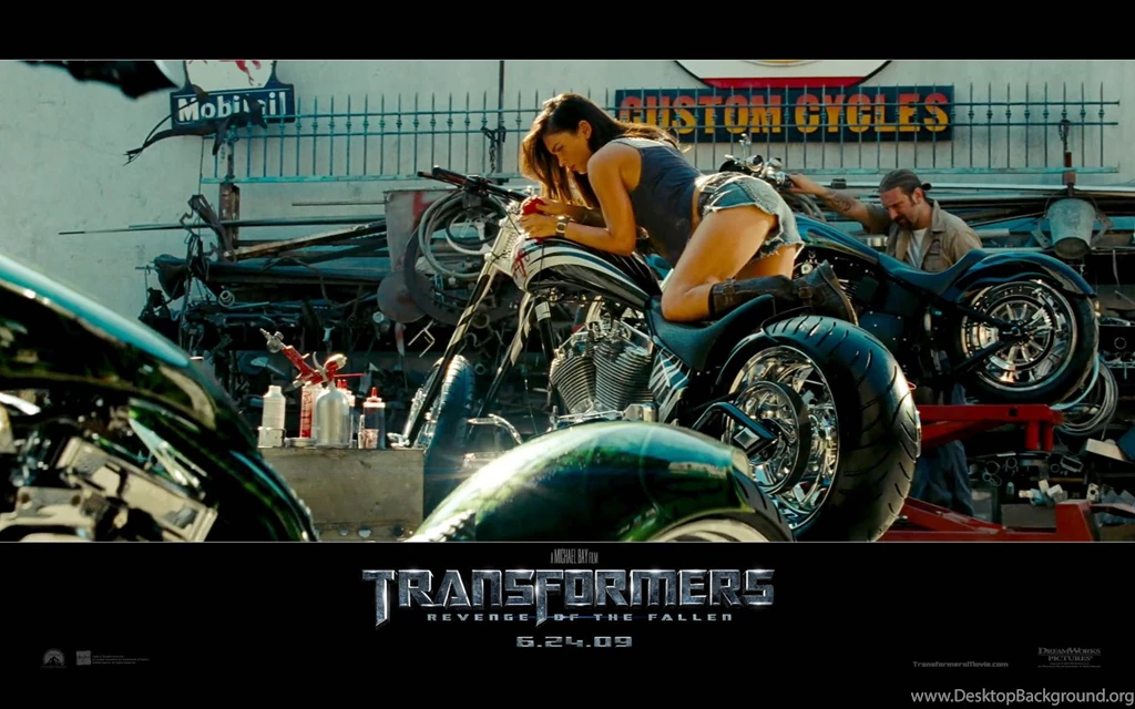 Megan Fox 3 Transformers 3 Desktop Wallpapers   ImgX Wallpapers