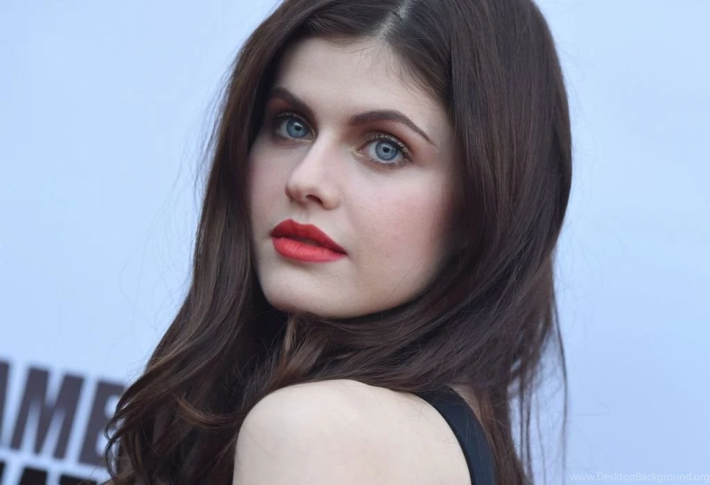 Alexandra Daddario Images