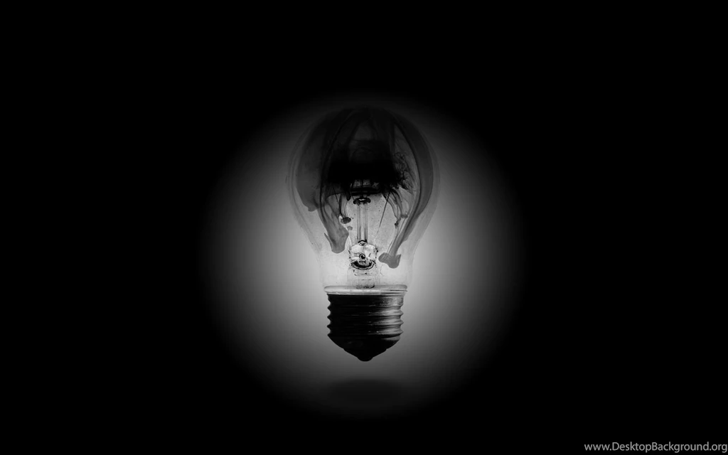 Light Bulb 1702446