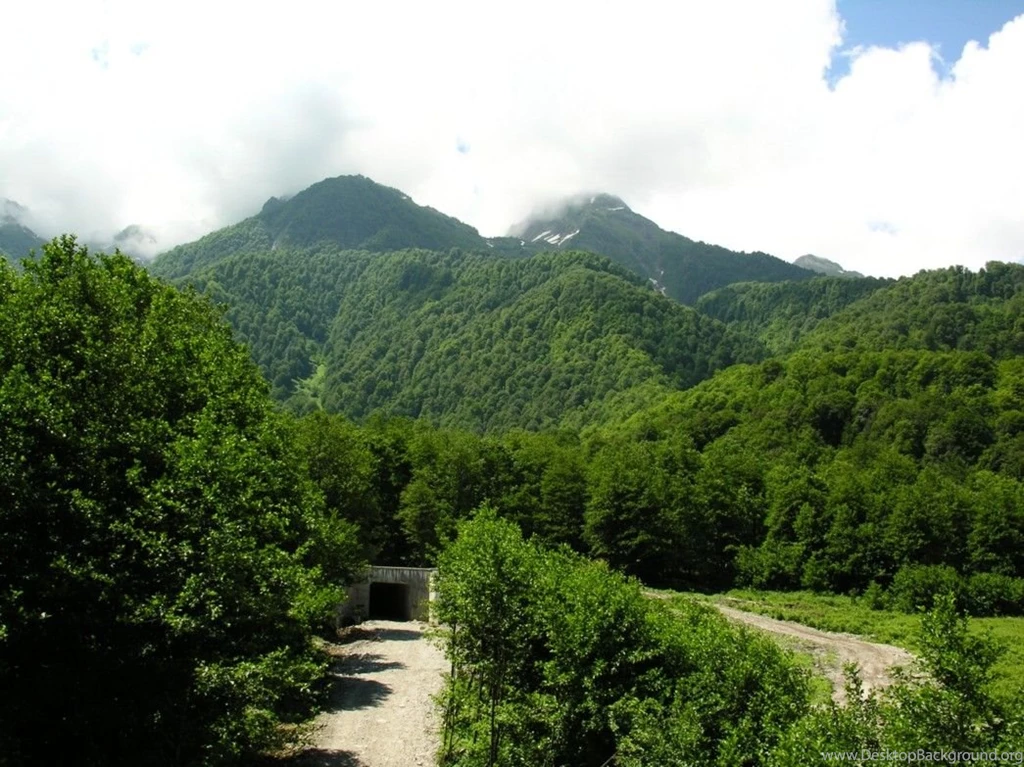 1045x783px Green Mountain Valley