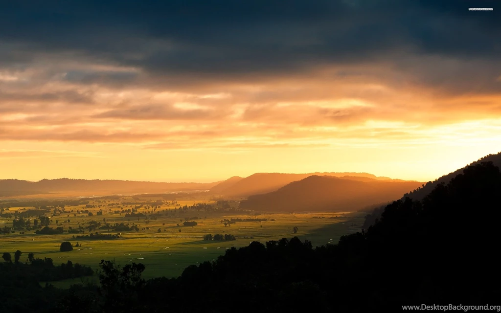 Green Mountain Vallery Wallpapers
