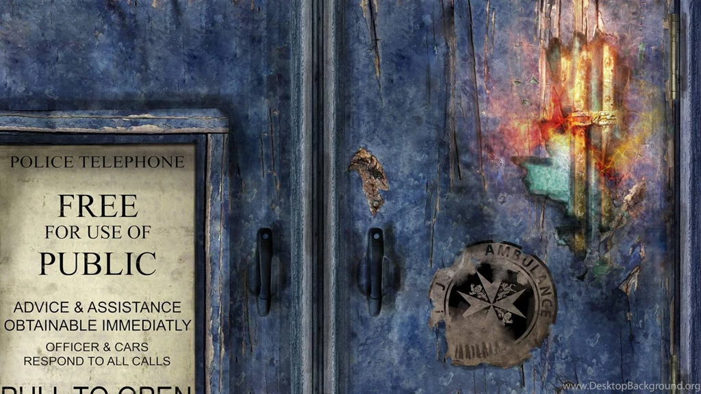 BROKEN TARDIS DOORS WALLPAPER   (
