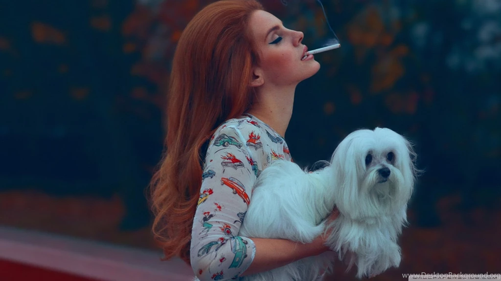 Lana Del Rey With The Puppy Wallpapers And Images Wallpapers ...