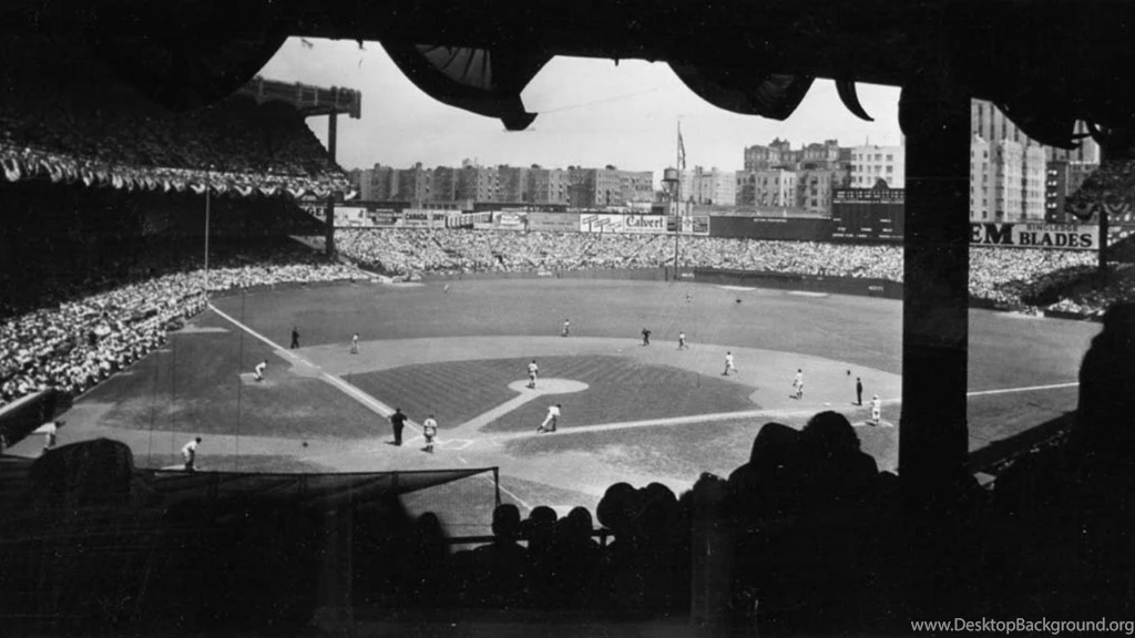 YANKEE STADIUM WALLPAPER   (