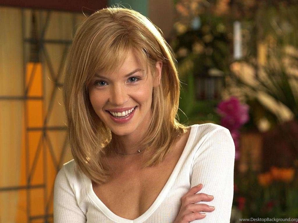 Ashley Scott HD Wallpapers