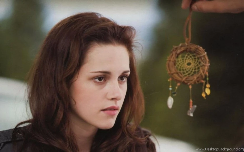 News And Entertainment: Bella Swan (Jan 06 2013 09:05:33)