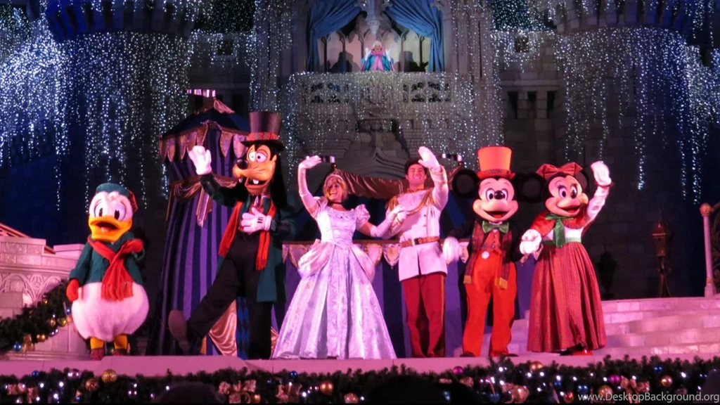 Cinderella Castle Lighting At Magic Kingdom; First 2013 ...